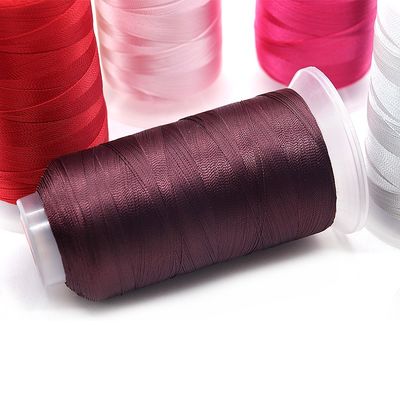 115G Gewicht Langlebiges Polyester-Nähtgarn für Lederherstellung Durchmesser 0,15-0,32 mm