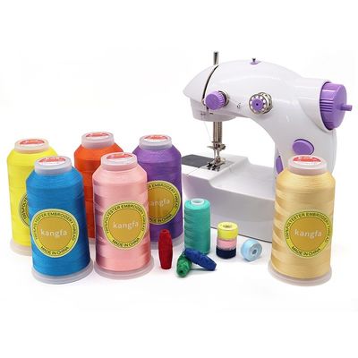 Färbte 120D/2 100% Polyester-Garn für die Stickmaschine 4000 Yard Stickfäden
