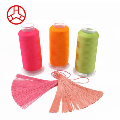 MERCERIZED 5000m 150D/2 100% Polyester-Garn für die Stickmaschine gefärbt Farbe 160g