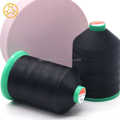 Muster gefärbt Tex 70 Hochfestigkeit 100% Polyester gebundenes Nähgarn 450kg