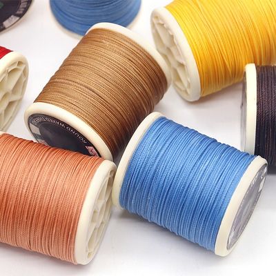 Kegelmaterial Kunststoff 80 m Polyester gebunden Rundes Wachsgetreide für das Nähen von Leder
