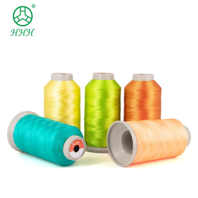 Polyester 50/3 Baumwolle 250 Yard Nähgarne Herstellmaschine Garn 3Cord Weiß 1000M Kegel