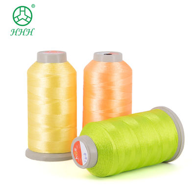 Polyesterfaden Vietnam Stickerei 120D 2 Hohe Festigkeit 40 Spulen Akzeptiert OEM/ODM Core Spun Garne