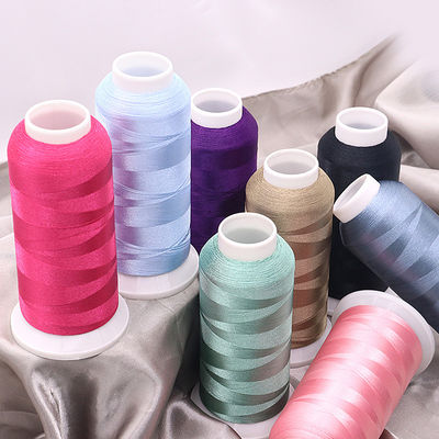Nachhaltig 720 Farben 120D/2 100% Polyester Stickfaden für Maschinenbroderierung