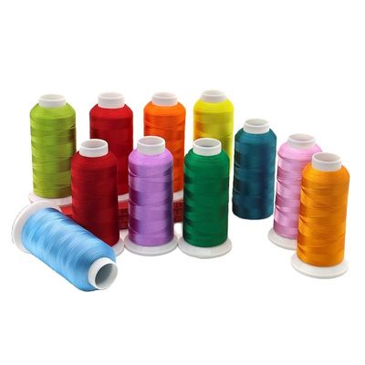 700 Farben 100% Polyester Stickfaden für die Maschinenschmiede