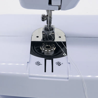9w Handheld elektrische Nähmaschine mit Fußpedal für einfache Bedienung und Portabilität