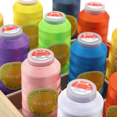 4000y Filament Polyester Stickfaden 120d/2 für die Maschinenhandwerkerei