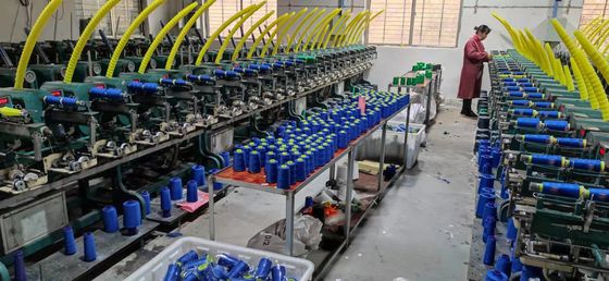OEM ODM Akzeptiert 100% Spund Polyester Nähgarne 40/2 3300yard TKT120 für Stricken