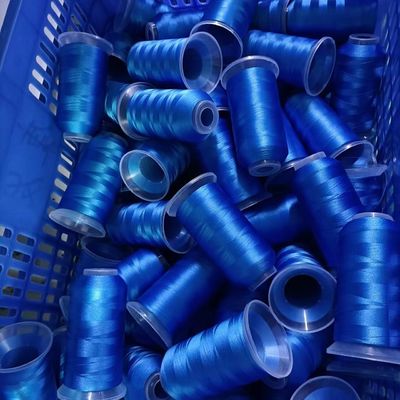 4000y 75d 120d/2 Industrielle Madeira Polyester Stickfaden für die Stickmaschine