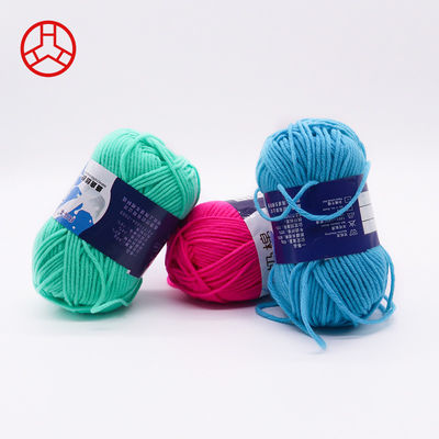 4 Ply Wool Crochet Strickfaden für Pullover Akzeptiert OEM/ODM und Milch Baumwolle Material