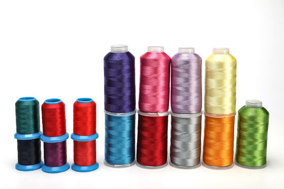 Hochfestigkeit 120d/2 100% Viskose Rayon Stickfaden für Stickmaschinenbedarf
