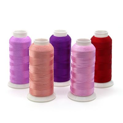 Niedriges MOQ 4000Y 120D/2 Hochfestigkeit Polyester Stickgarne für Maschinen Stickerei