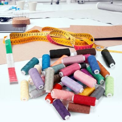 60 Farben Regenbogen Polyester Nähgarne für DIY Maschine Stickerei UV Schutz