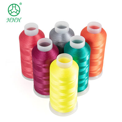 OEM ODM Akzeptanz 120D/2 Viskose Rayon Stickfaden mit Kunststoffkegel